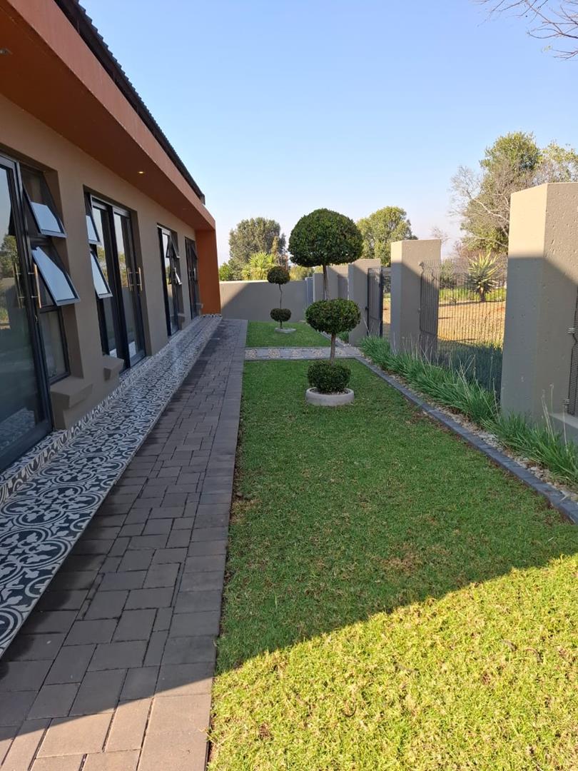 4 Bedroom Property for Sale in Leloko North West